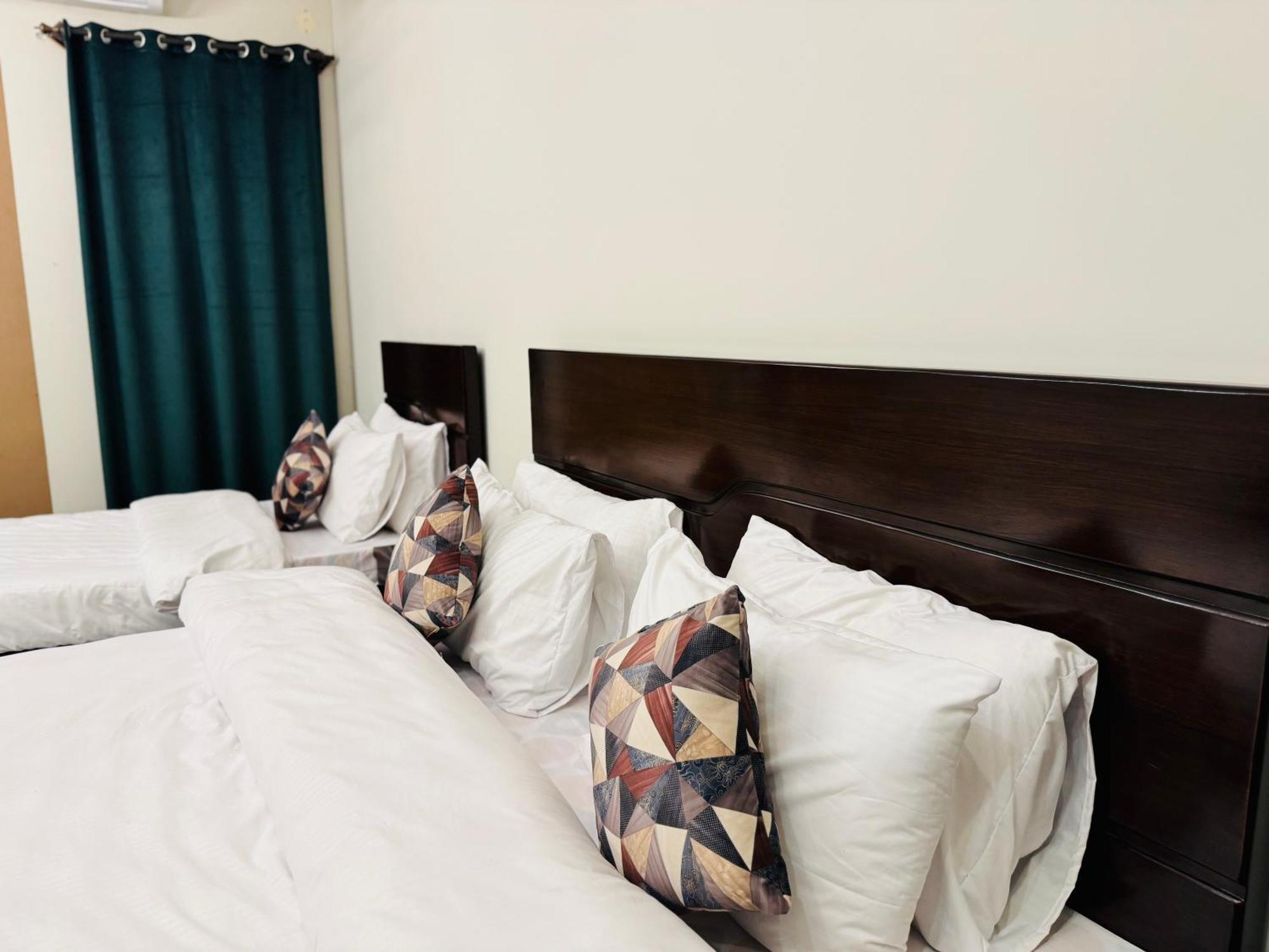 Sunrise Residence D1 Islamabad Esterno foto