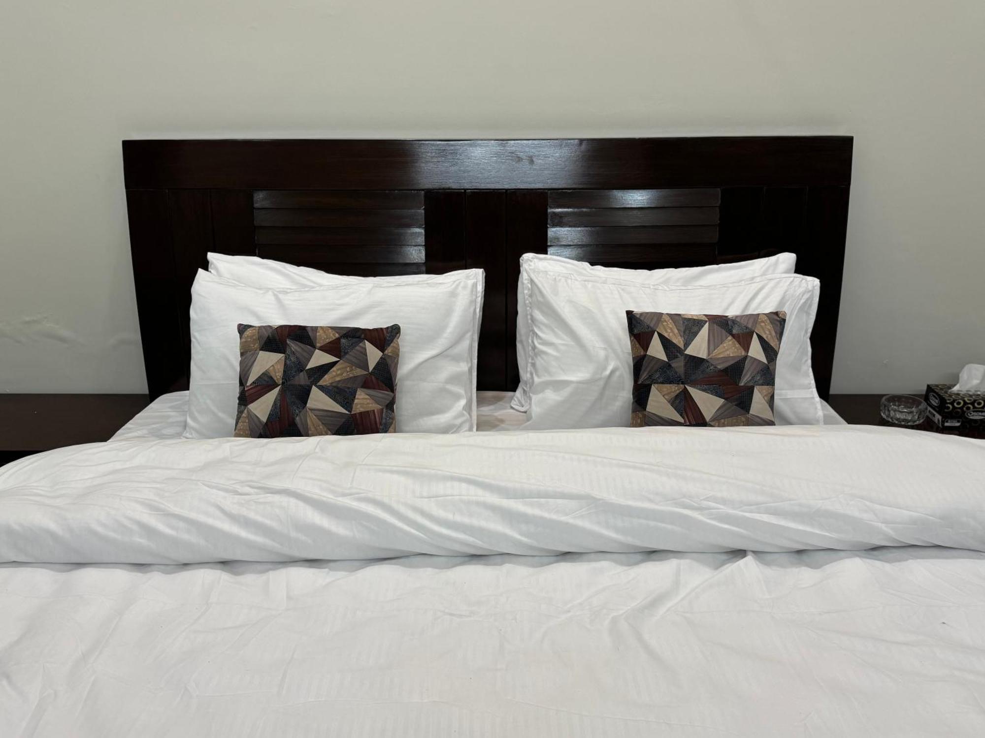 Sunrise Residence D1 Islamabad Esterno foto