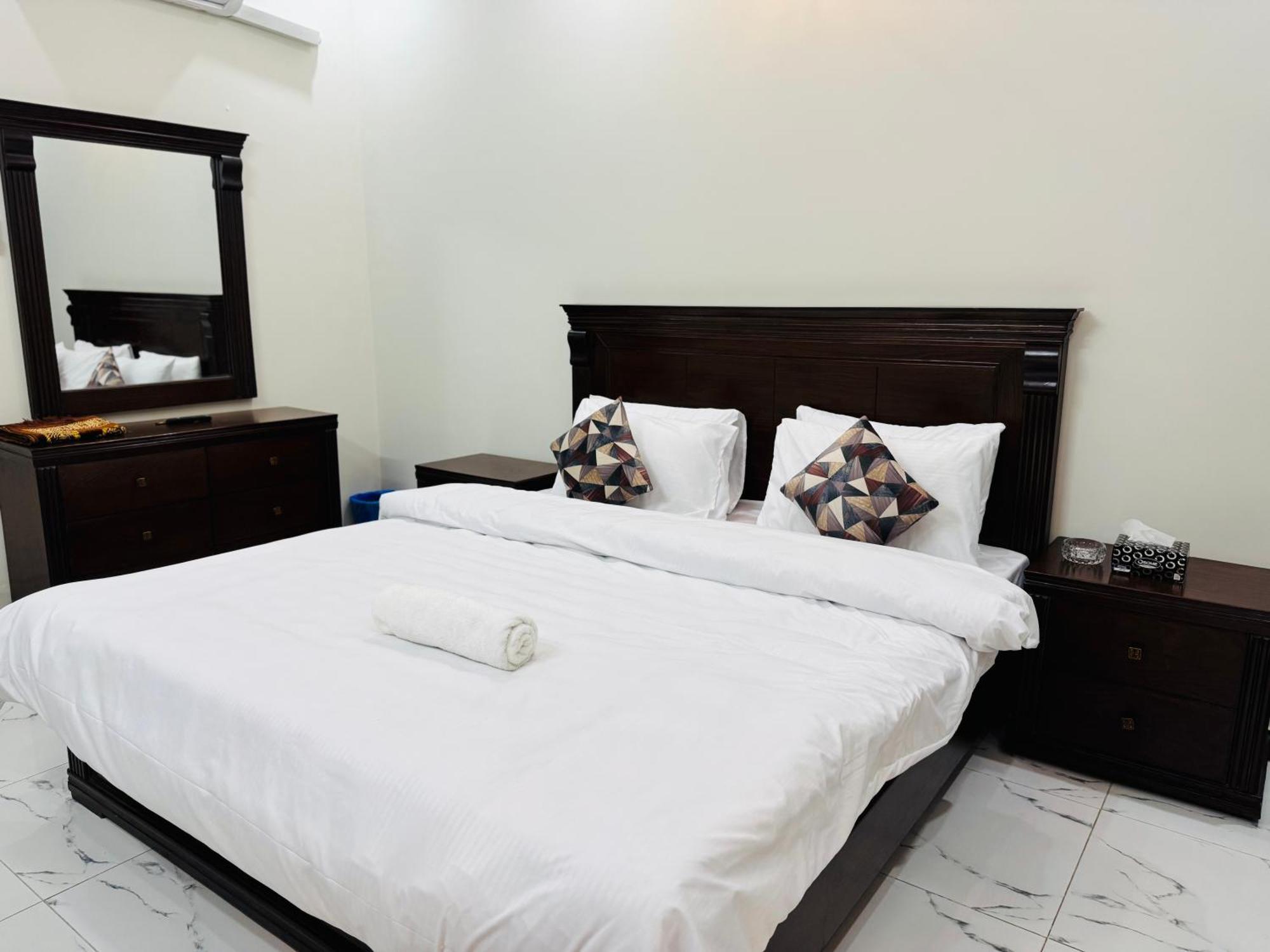 Sunrise Residence D1 Islamabad Esterno foto