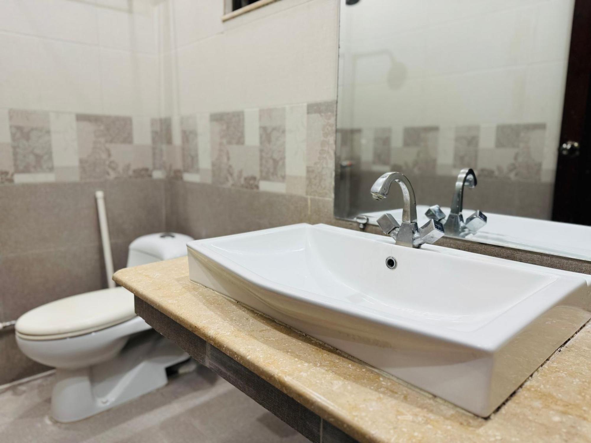 Sunrise Residence D1 Islamabad Esterno foto