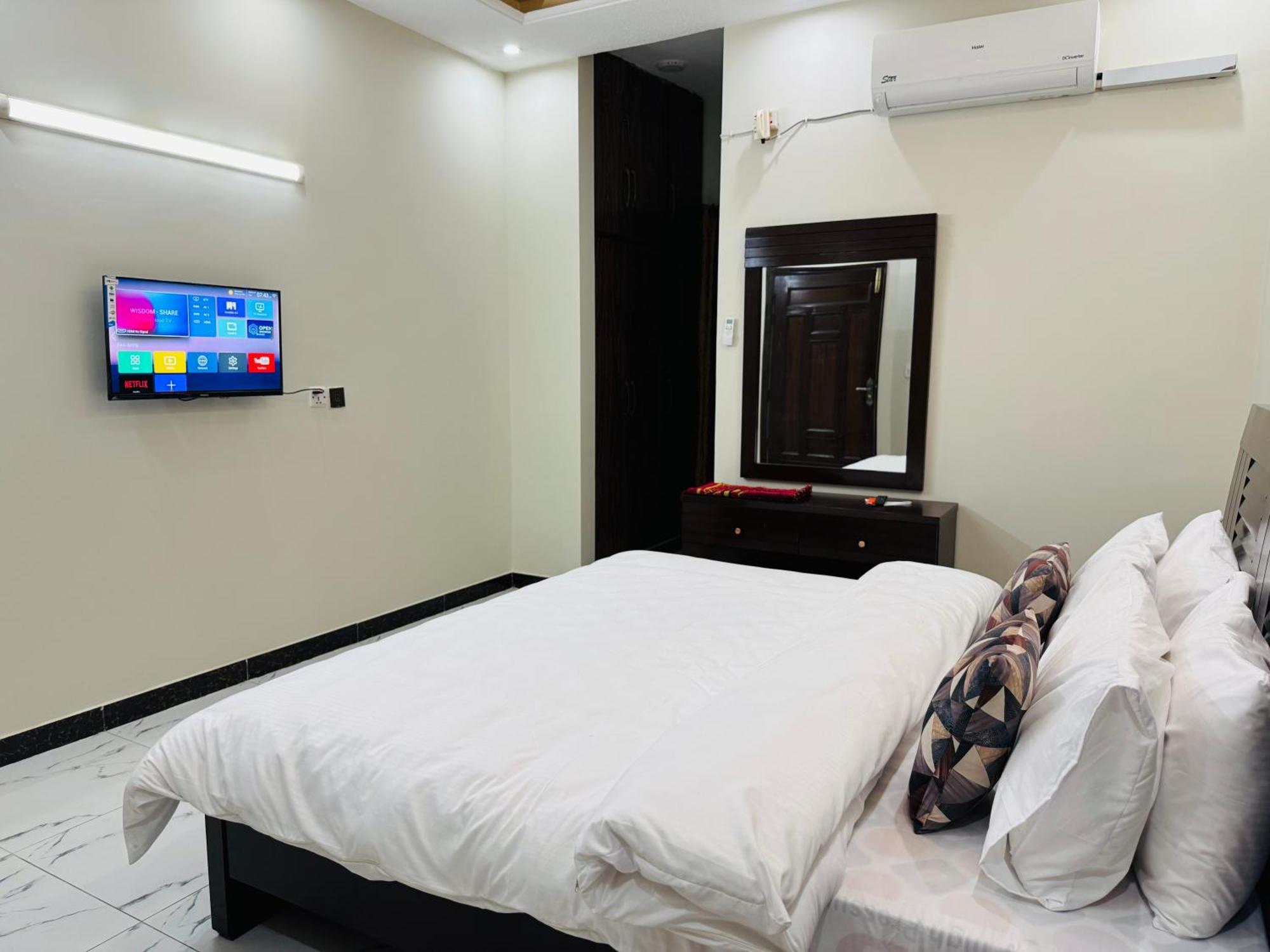 Sunrise Residence D1 Islamabad Esterno foto