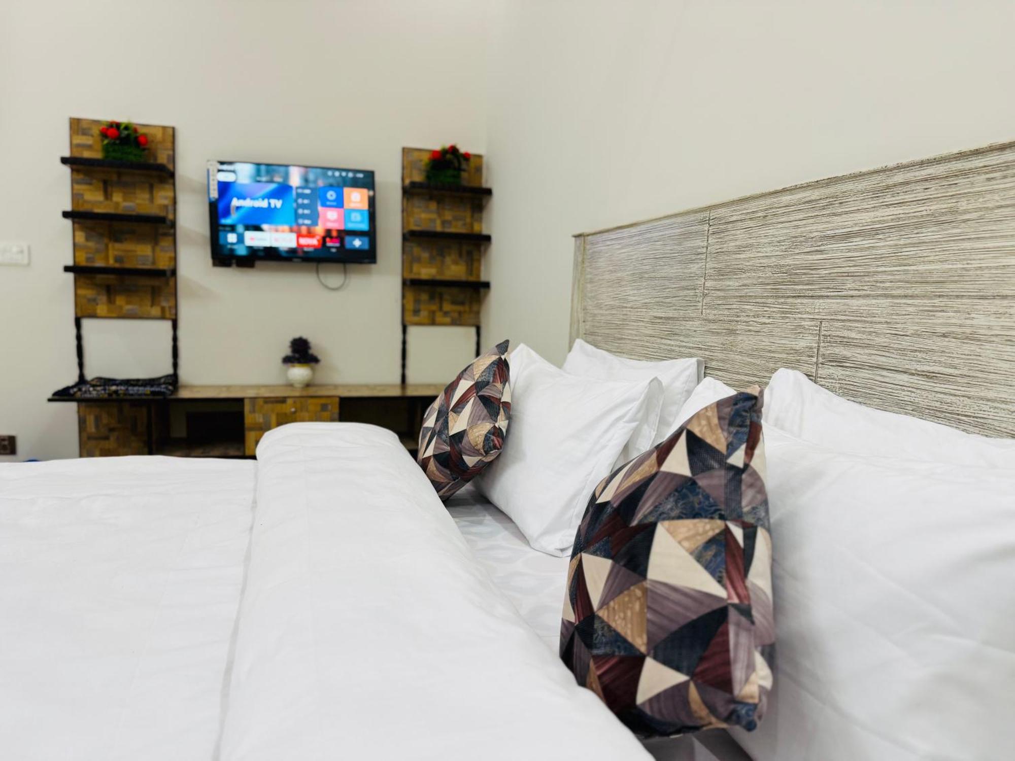 Sunrise Residence D1 Islamabad Esterno foto