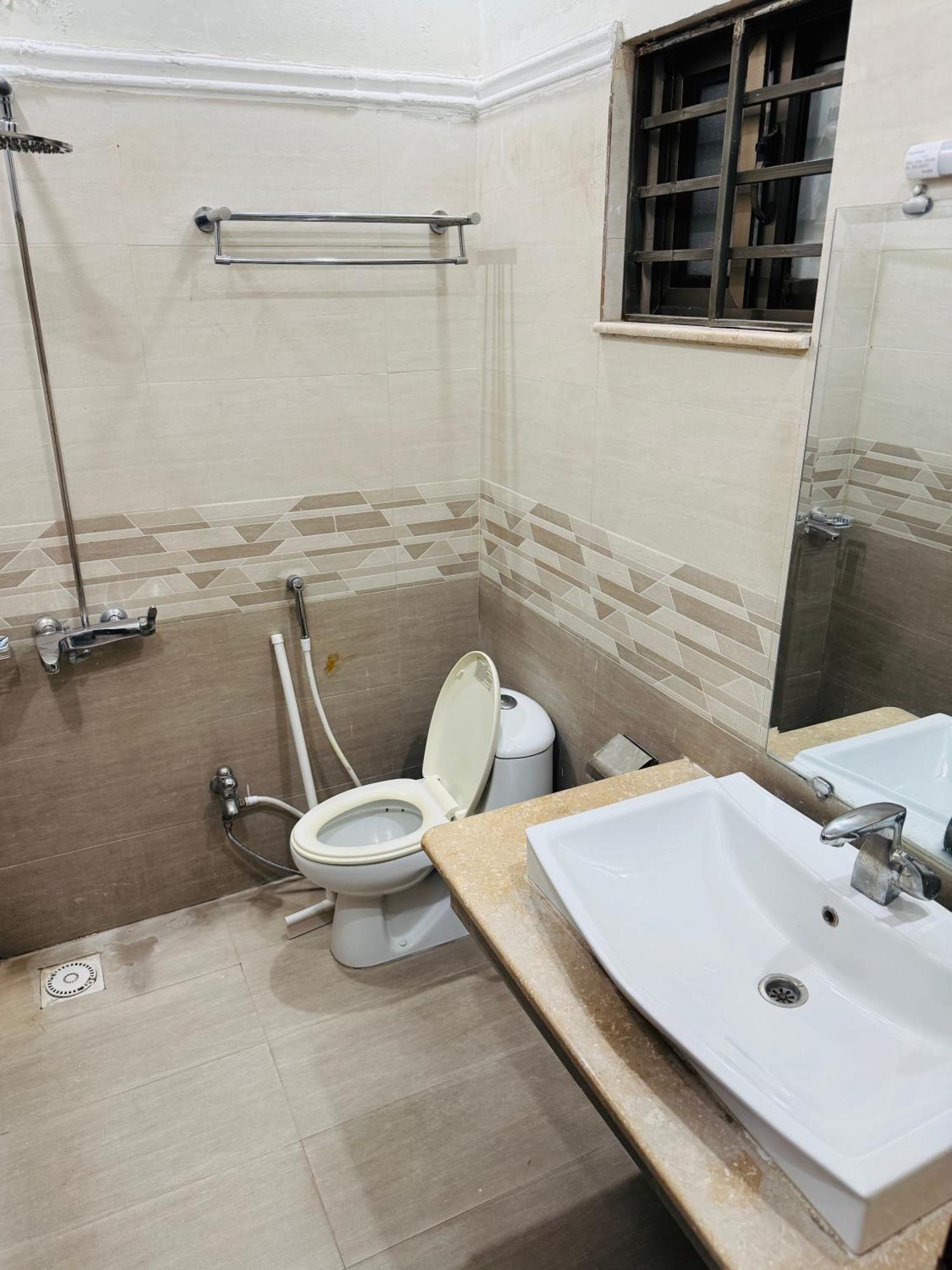 Sunrise Residence D1 Islamabad Esterno foto
